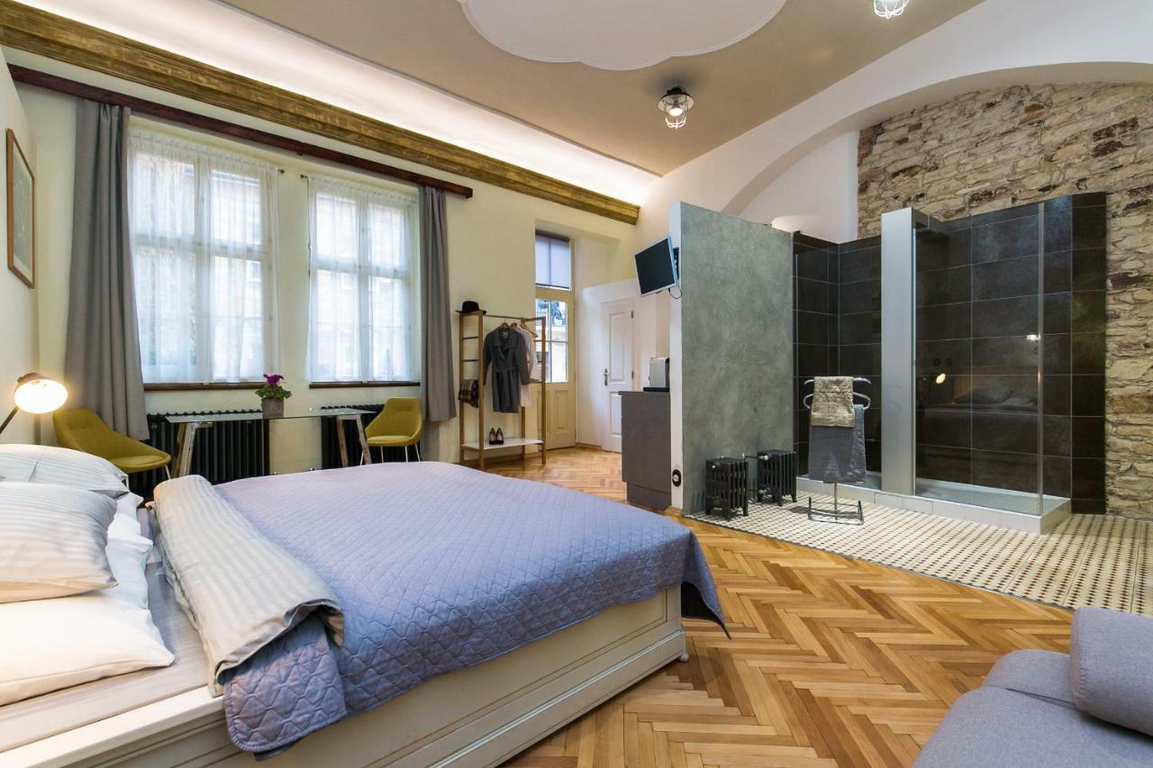 Apartment Nebovidy I - Historic Centre - Terrace - Air Conditioning Prague Exterior photo